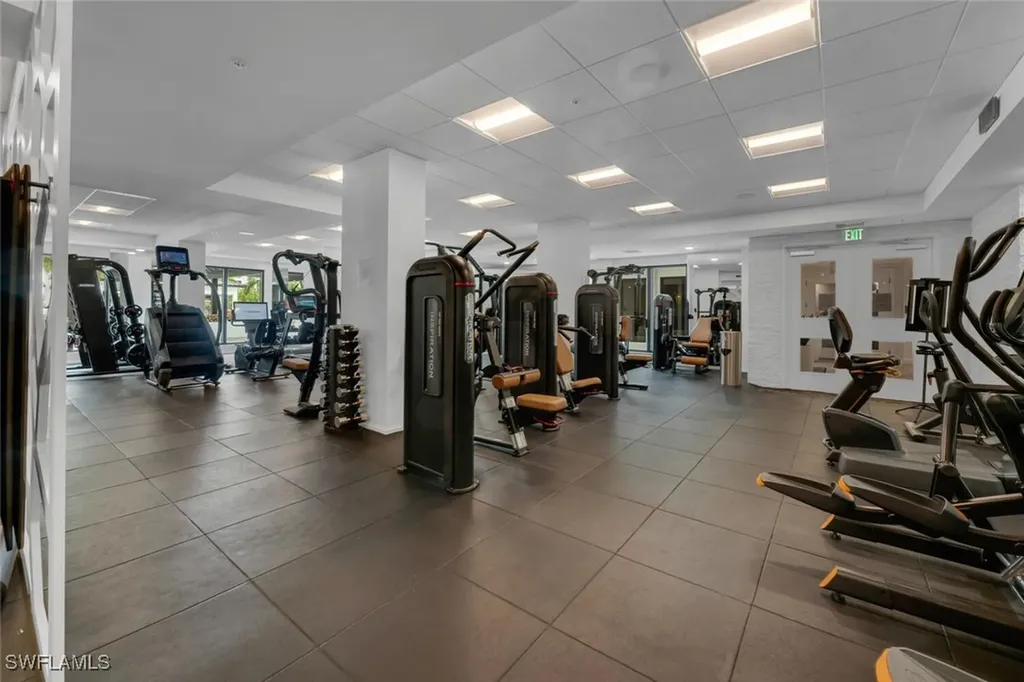 1125 Central Avenue Naples FL 34102