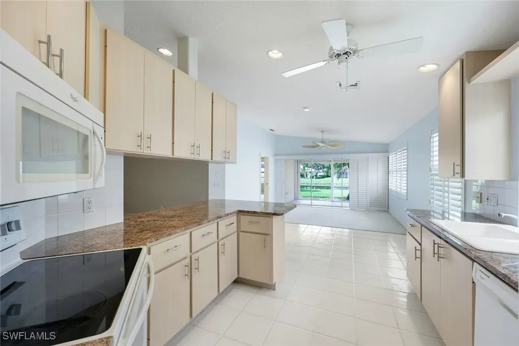 3556 El Verdado Court Naples FL 34109