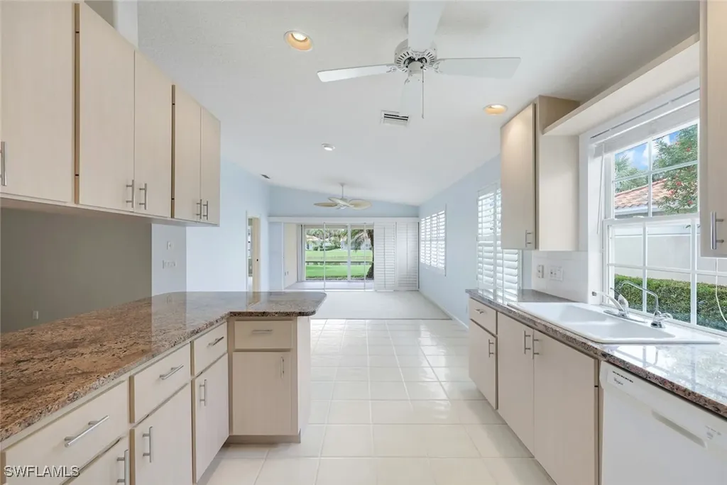 3556 El Verdado Court Naples FL 34109