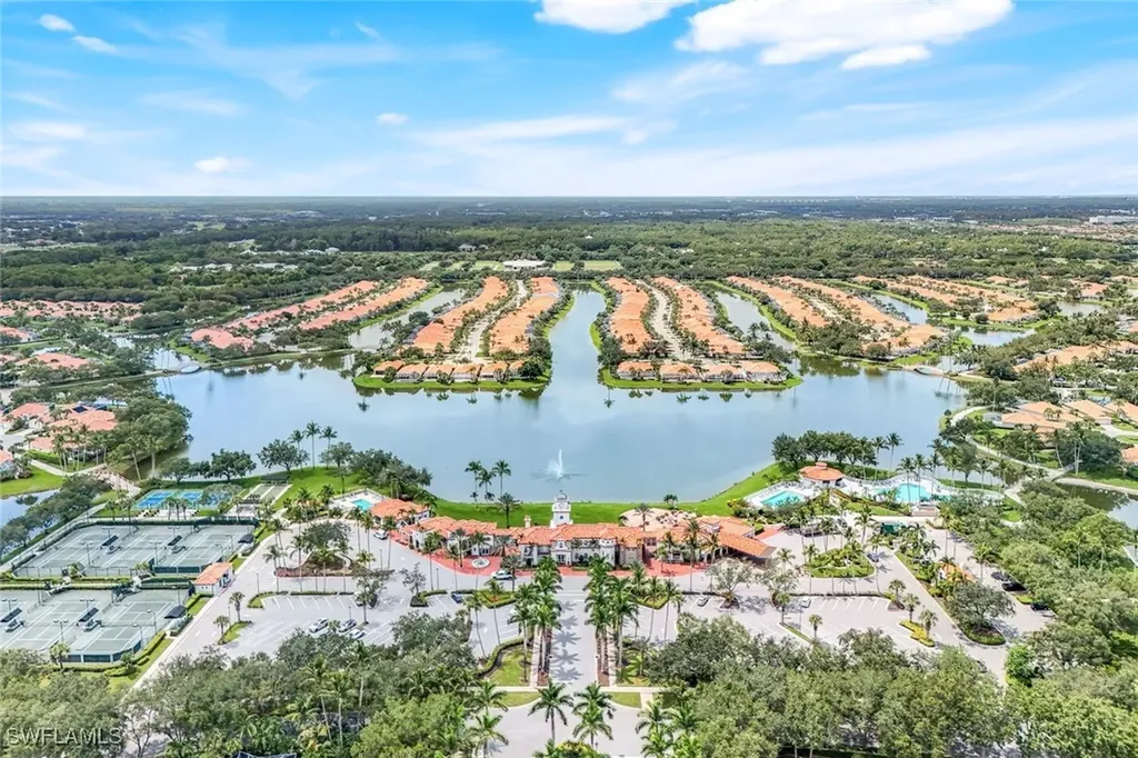 3556 El Verdado Court Naples FL 34109