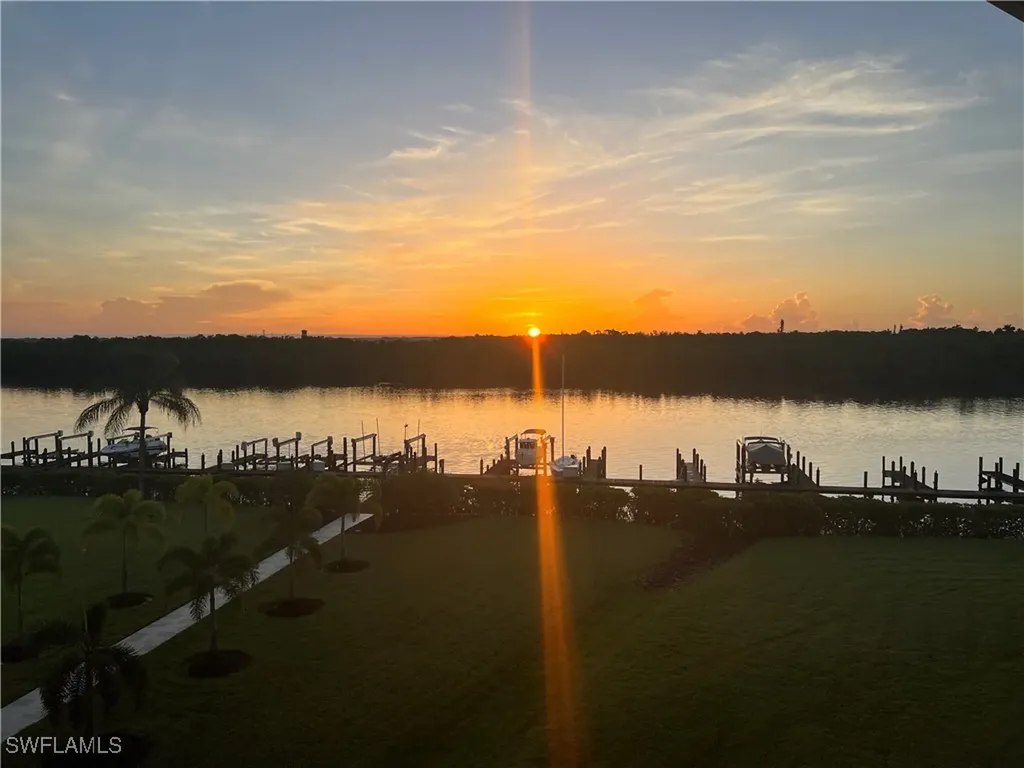 307 Goodlette-frank Road S Naples FL 34102