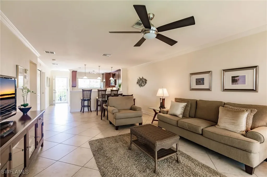 307 Goodlette-frank Road S Naples FL 34102
