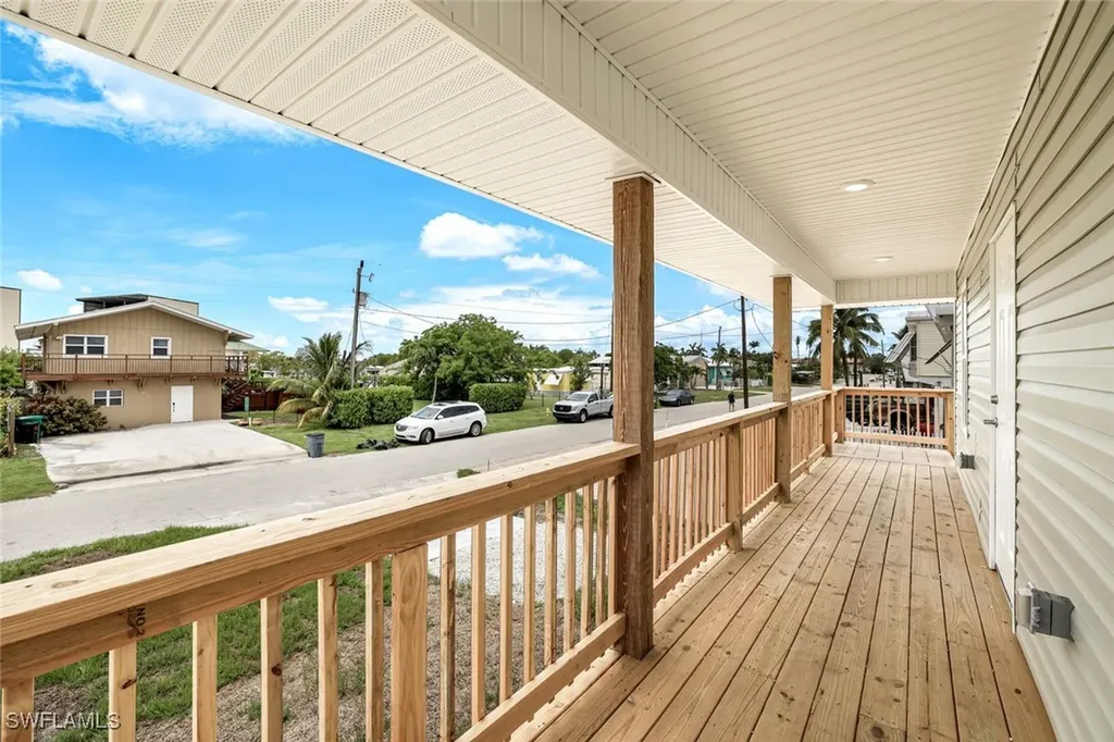 627 Palm Avenue Goodland FL 34140