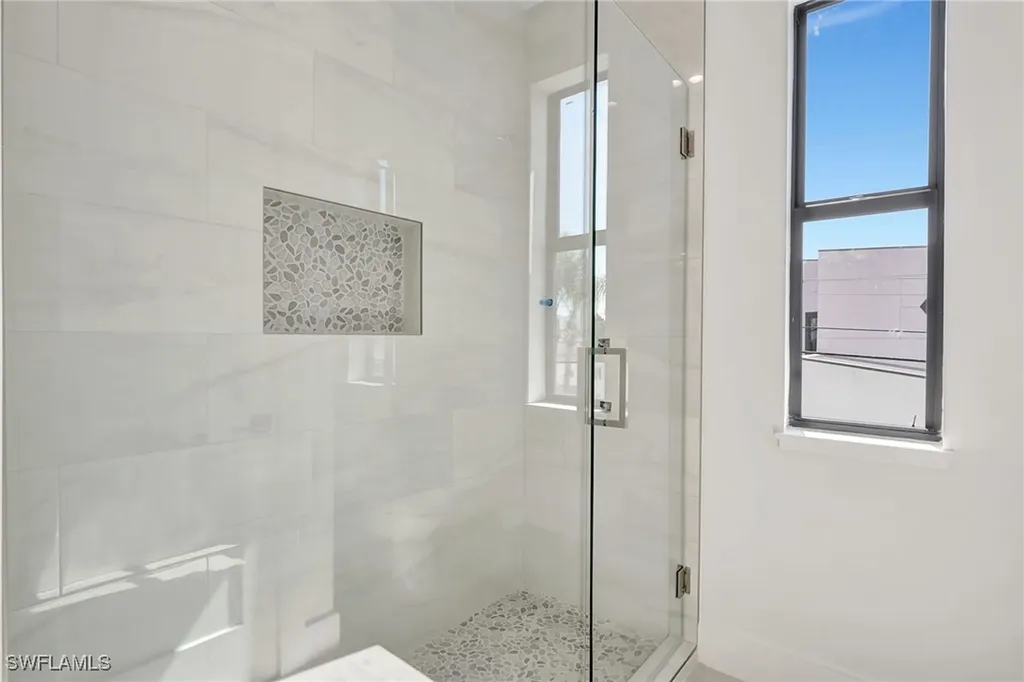 596 97th Avenue N Naples FL 34108