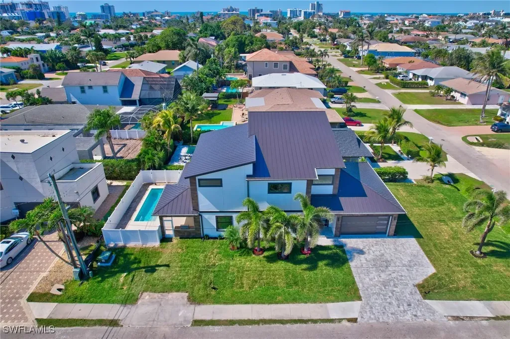 596 97th Avenue N Naples FL 34108