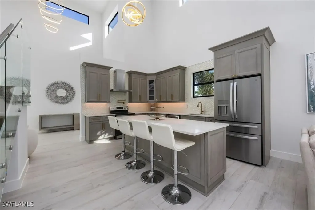 596 97th Avenue N Naples FL 34108