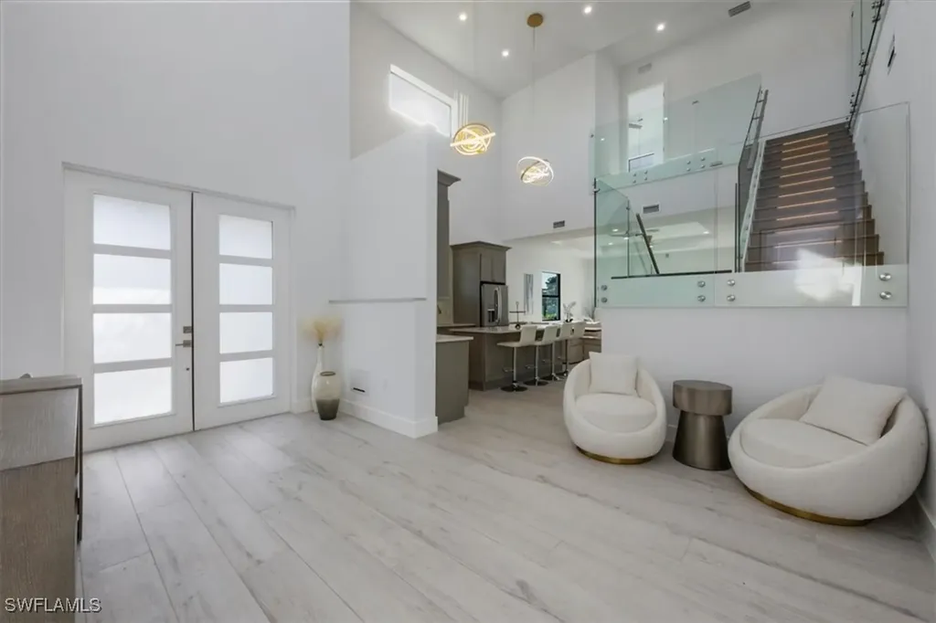 596 97th Avenue N Naples FL 34108