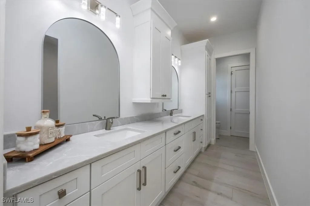 596 97th Avenue N Naples FL 34108