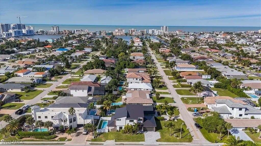 596 97th Avenue N Naples FL 34108