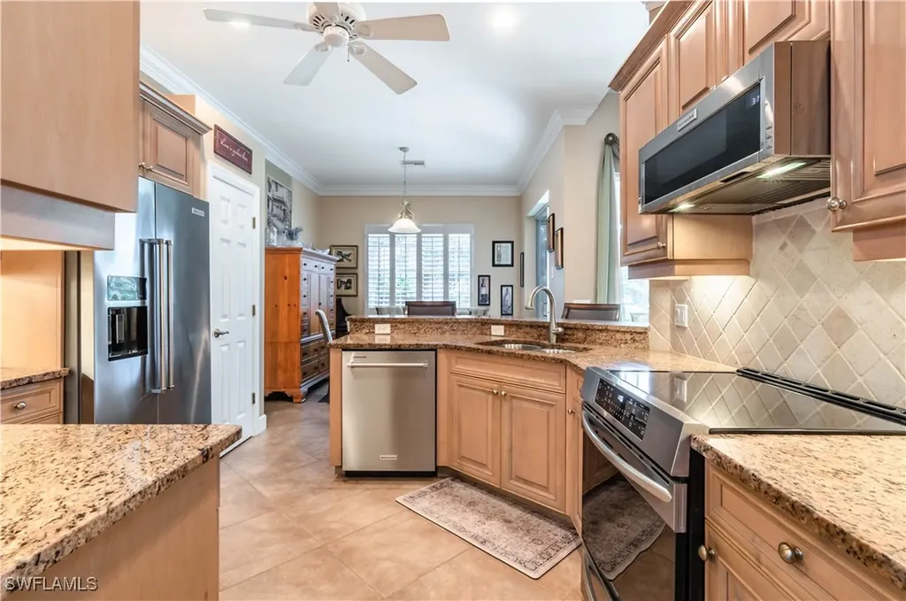 16144 Parque Lane Naples FL 34110