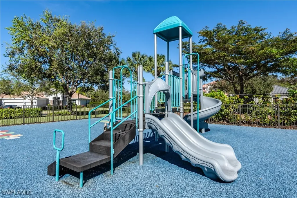 16144 Parque Lane Naples FL 34110