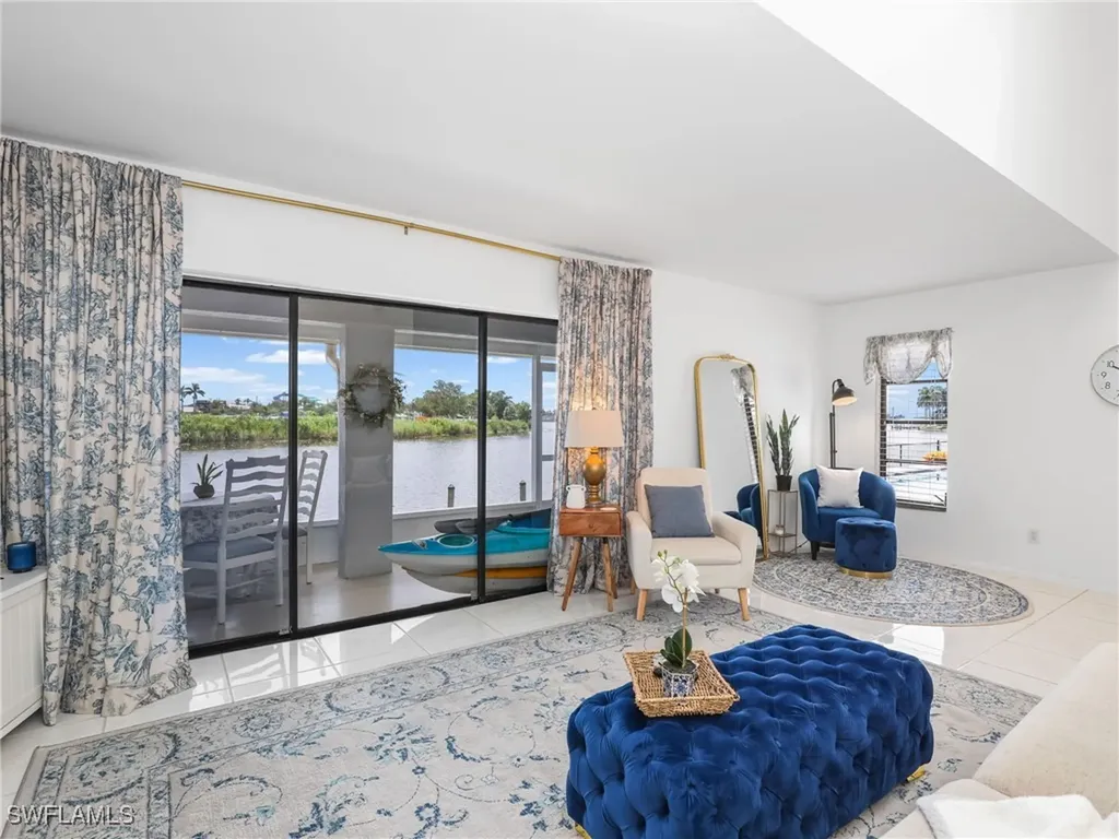 621 SW 3rd Court Cape Coral FL 33991