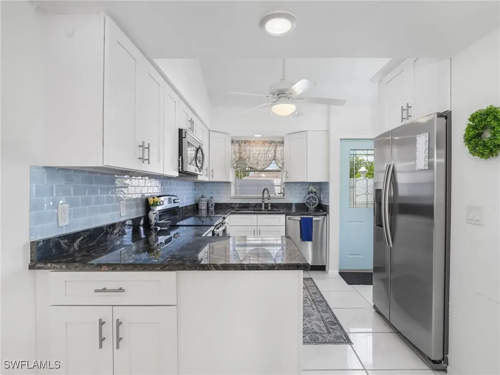 621 SW 3rd Court Cape Coral FL 33991