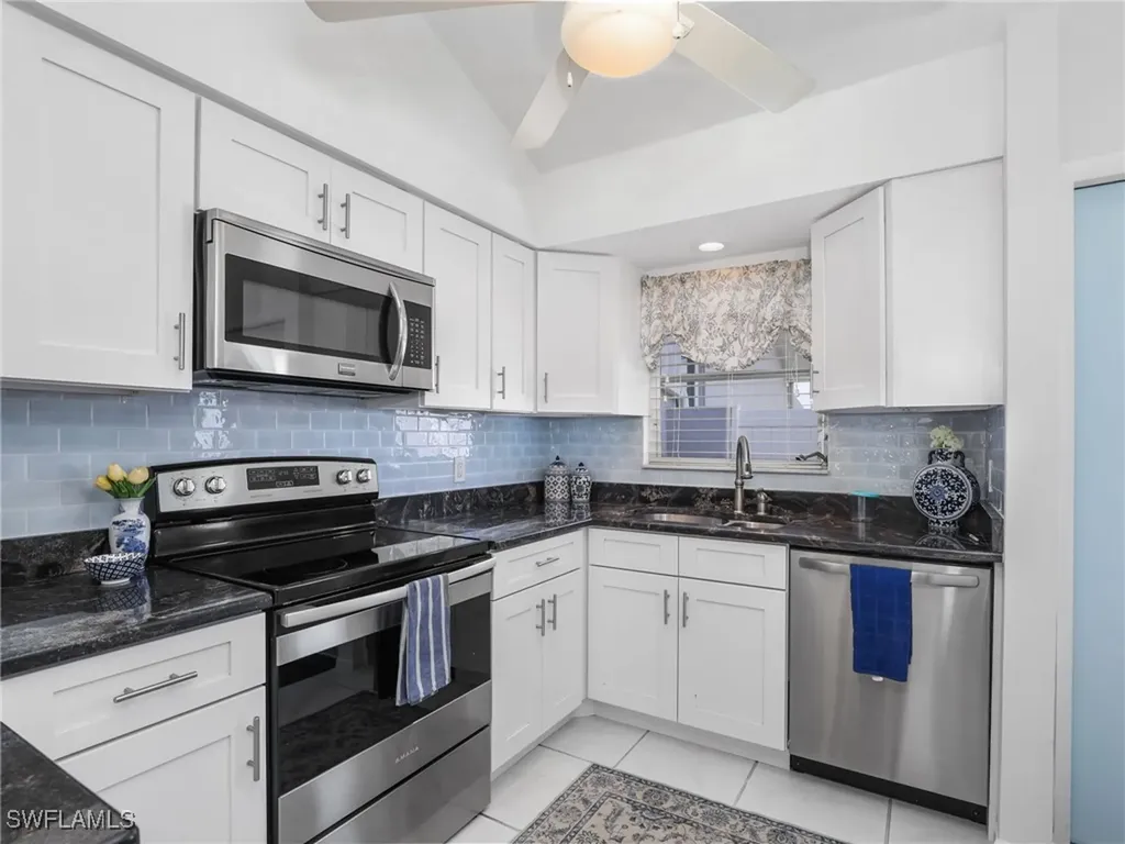 621 SW 3rd Court Cape Coral FL 33991