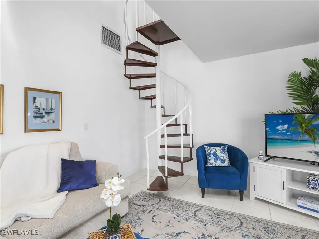 621 SW 3rd Court Cape Coral FL 33991