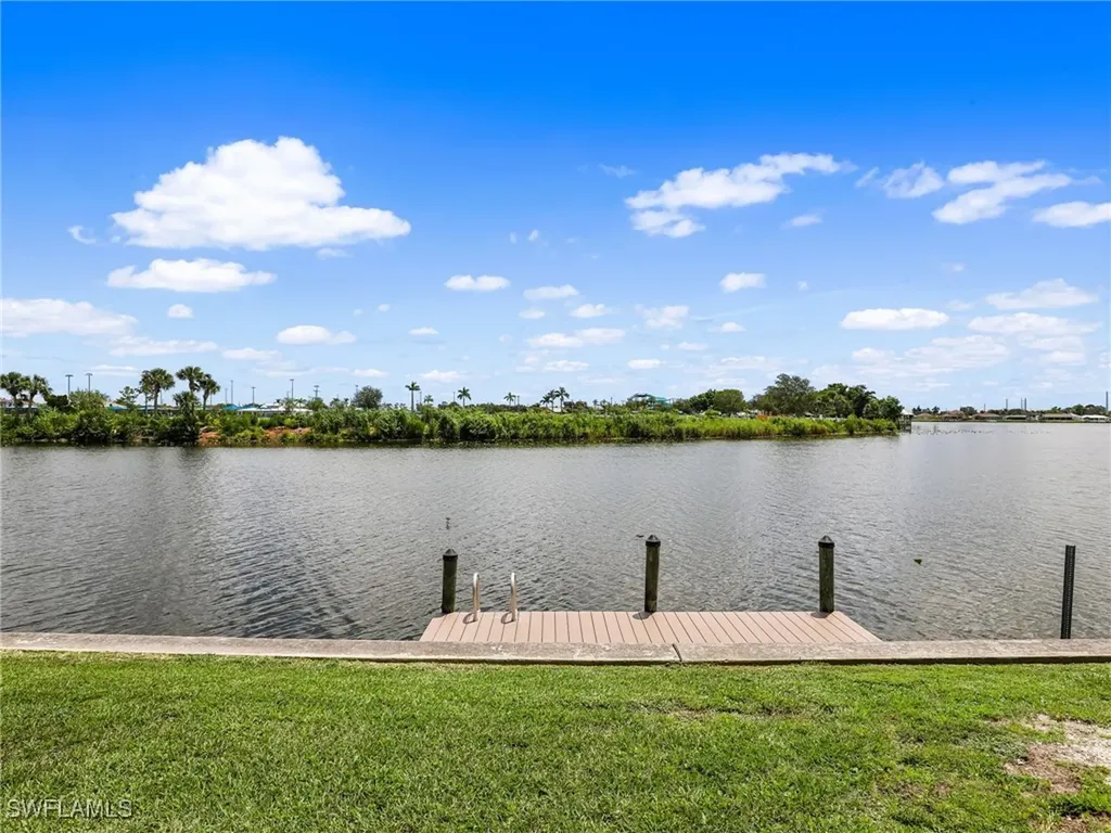 621 SW 3rd Court Cape Coral FL 33991