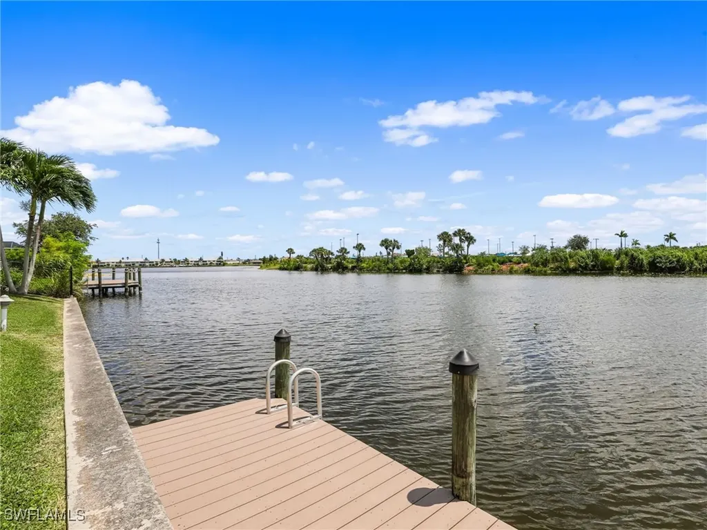 621 SW 3rd Court Cape Coral FL 33991