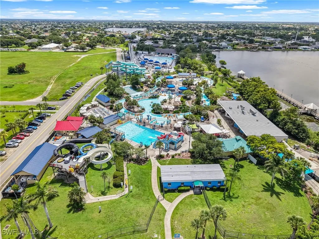 621 SW 3rd Court Cape Coral FL 33991