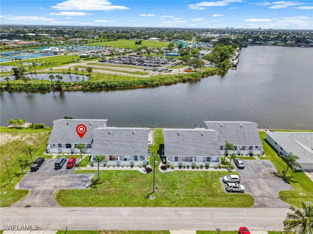 621 SW 3rd Court Cape Coral FL 33991