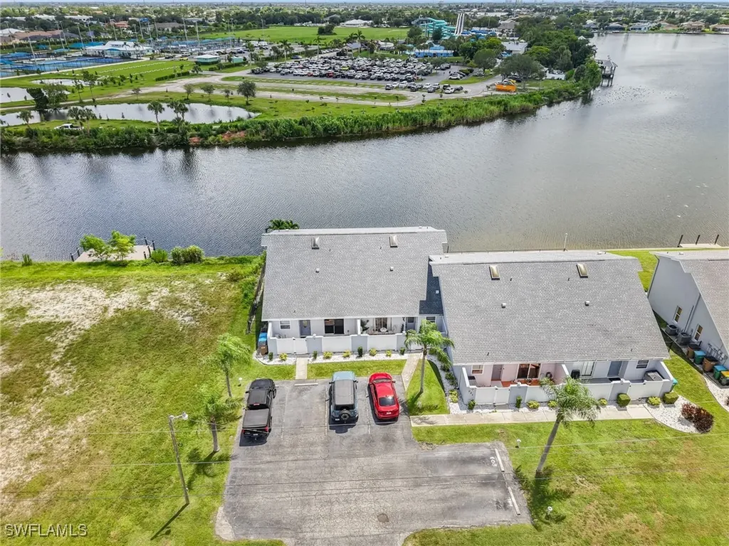 621 SW 3rd Court Cape Coral FL 33991