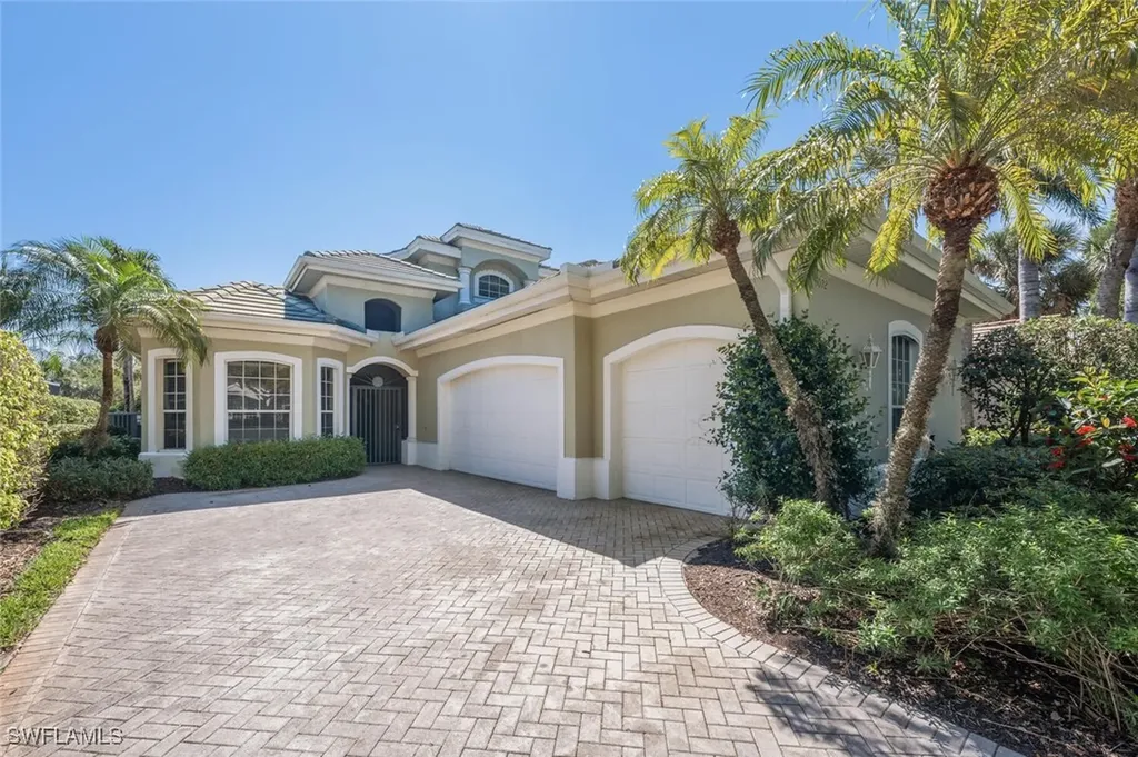 5072 Kensington High Street Naples FL 34105