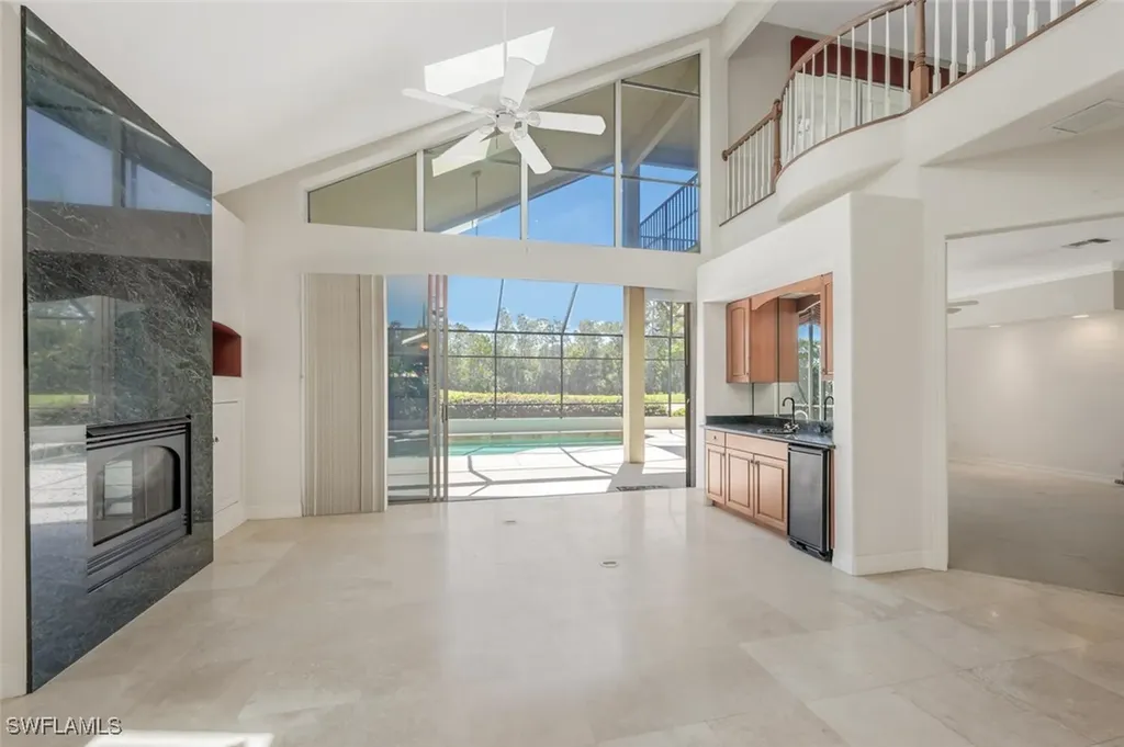 5072 Kensington High Street Naples FL 34105