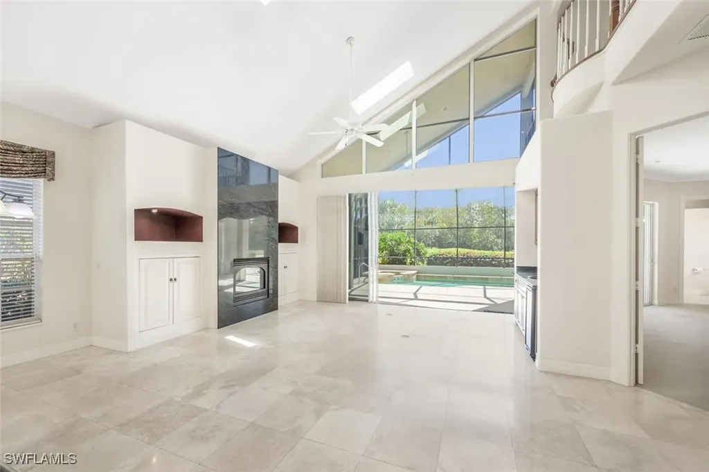 5072 Kensington High Street Naples FL 34105