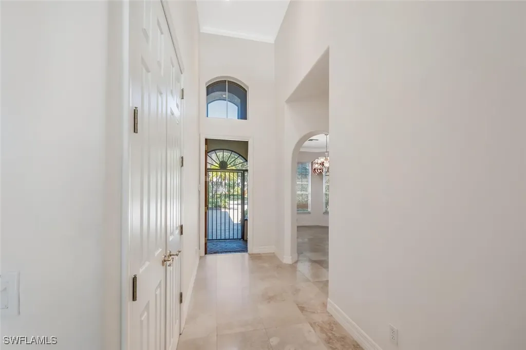 5072 Kensington High Street Naples FL 34105