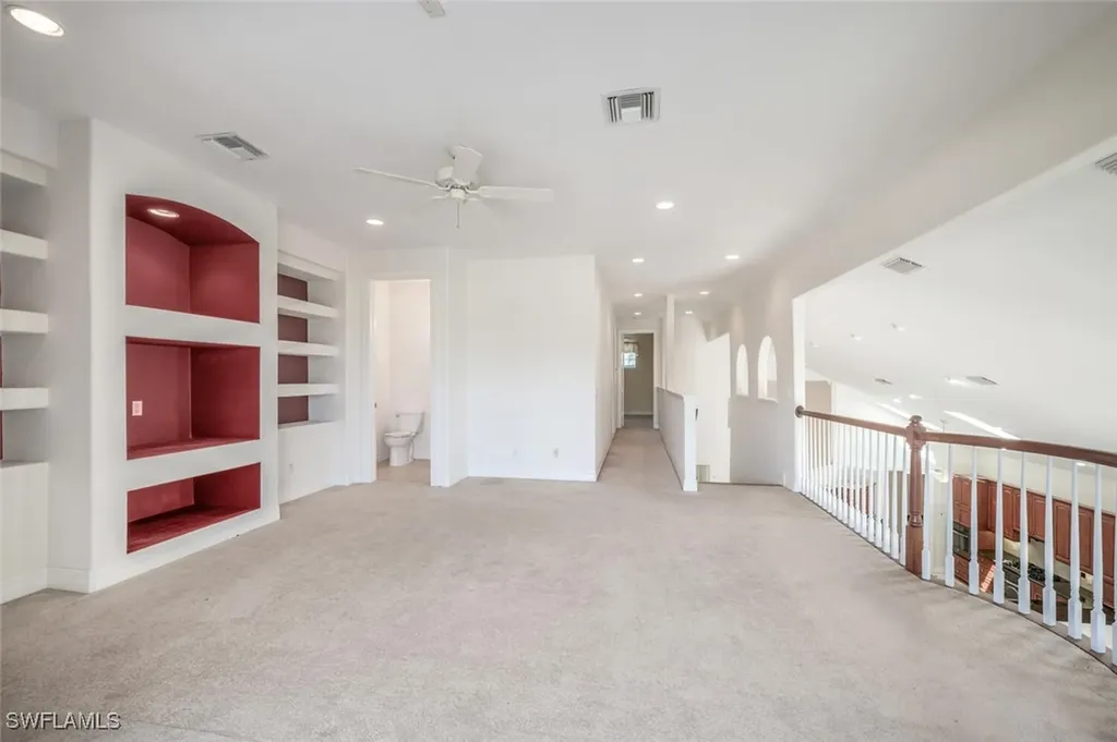 5072 Kensington High Street Naples FL 34105