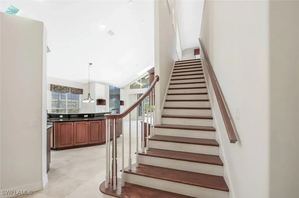 5072 Kensington High Street Naples FL 34105