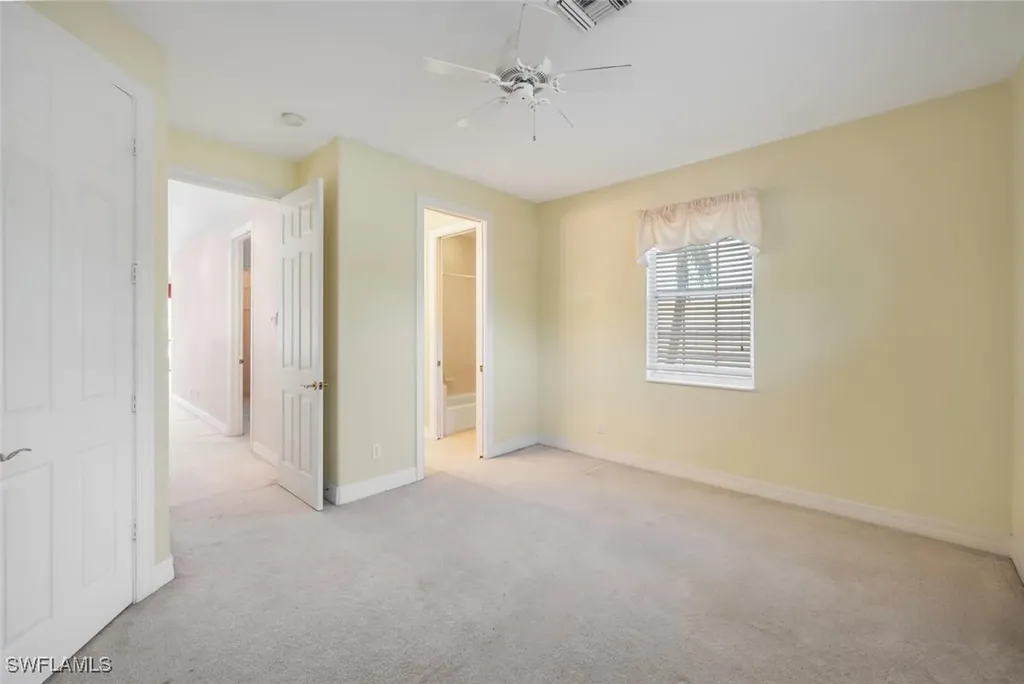 5072 Kensington High Street Naples FL 34105