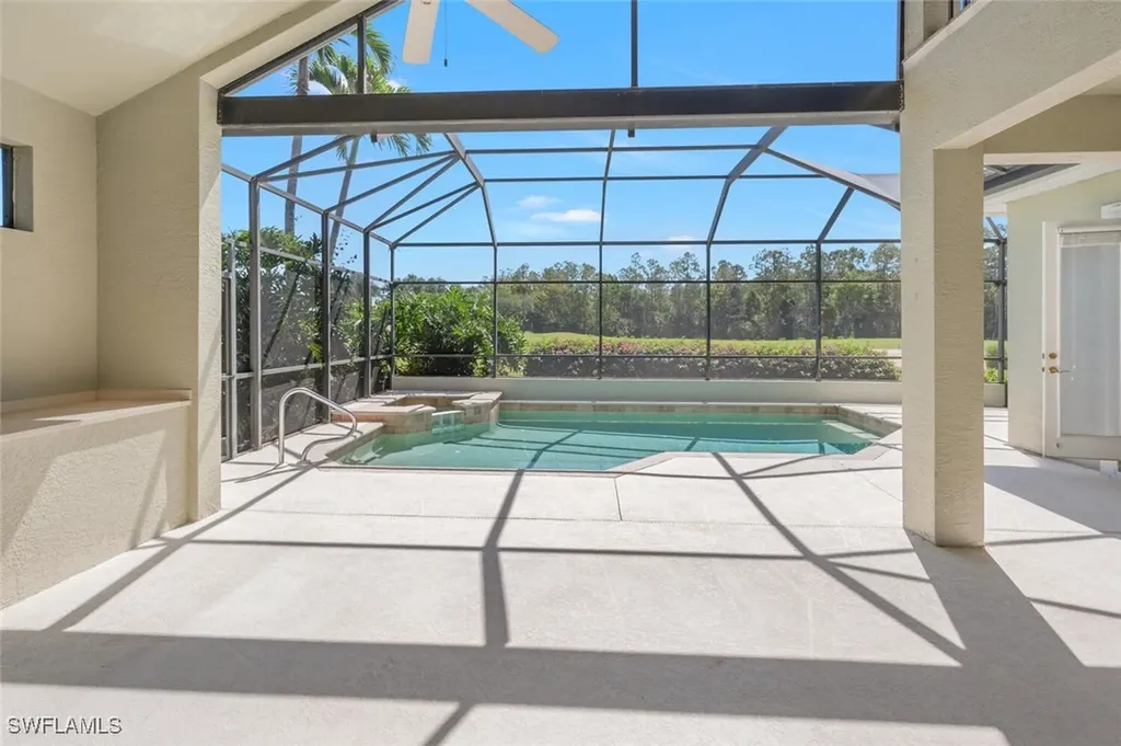 5072 Kensington High Street Naples FL 34105