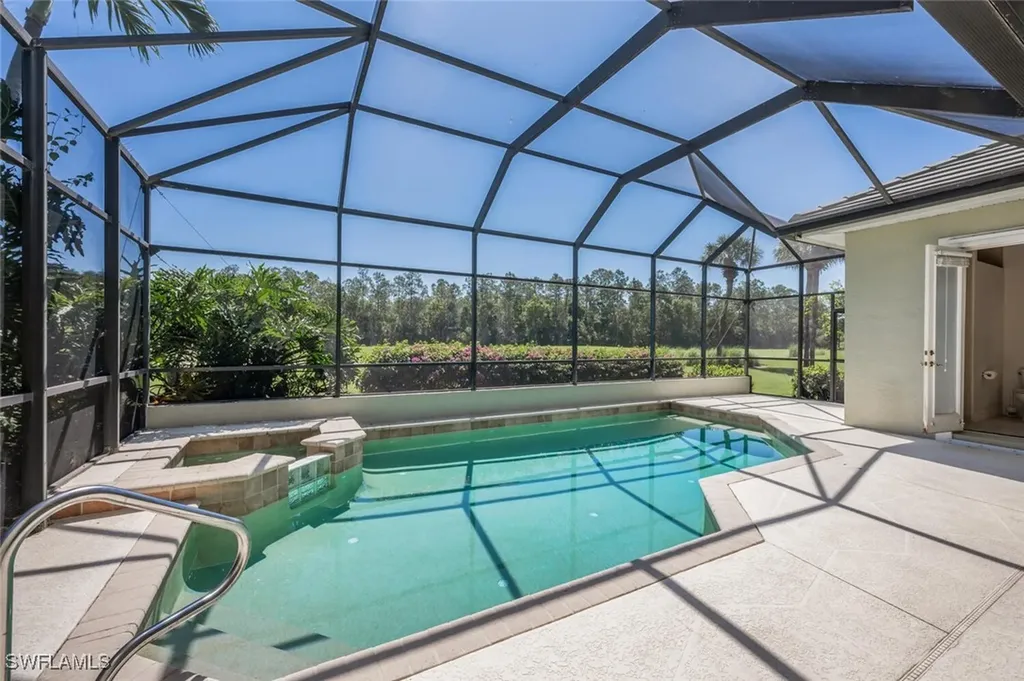 5072 Kensington High Street Naples FL 34105