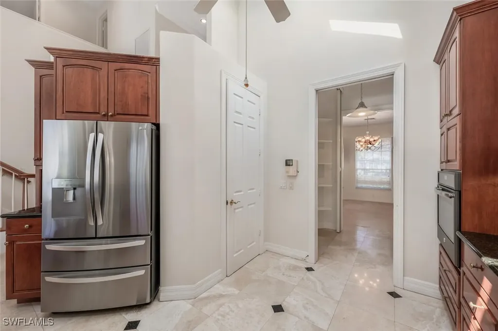 5072 Kensington High Street Naples FL 34105