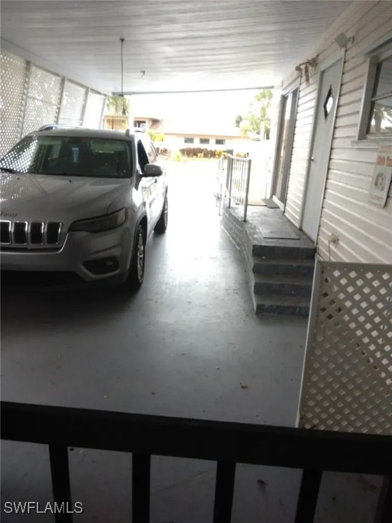 519 Riviera Boulevard E Naples FL 34112