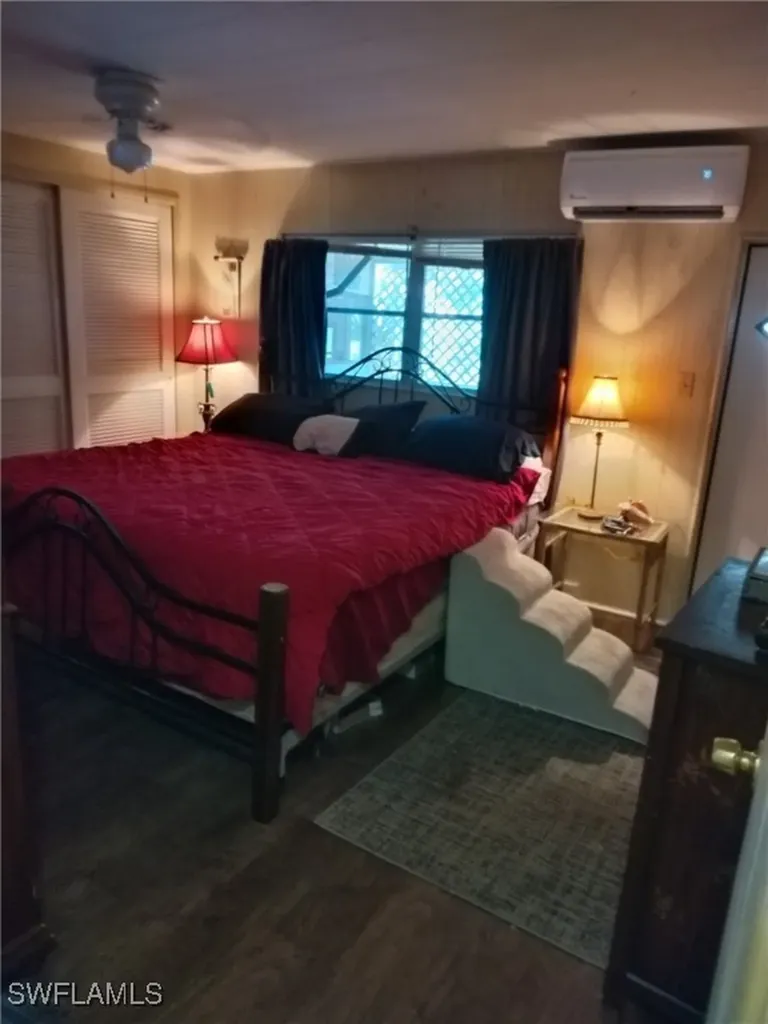 519 Riviera Boulevard E Naples FL 34112