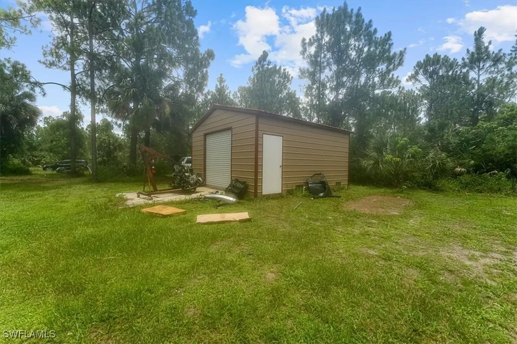 2905 10th Avenue SE Naples FL 34117