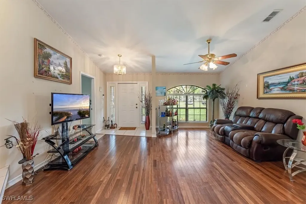 2905 10th Avenue SE Naples FL 34117