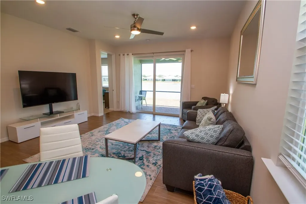 1241 Enbrook Loop Naples FL 34114