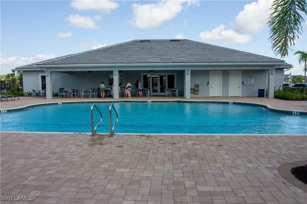 1241 Enbrook Loop Naples FL 34114