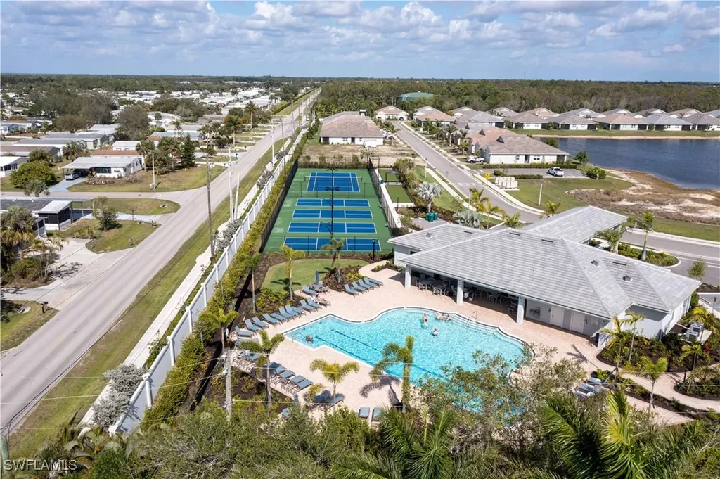 1241 Enbrook Loop Naples FL 34114