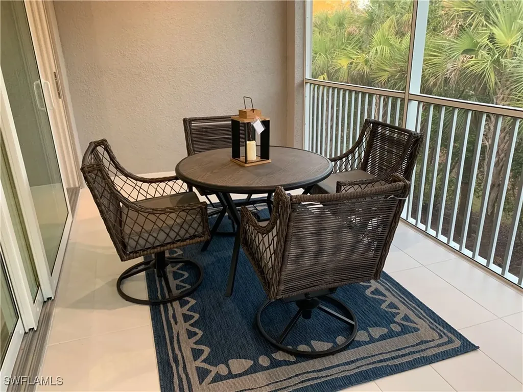 208 Indies Drive E Naples FL 34114