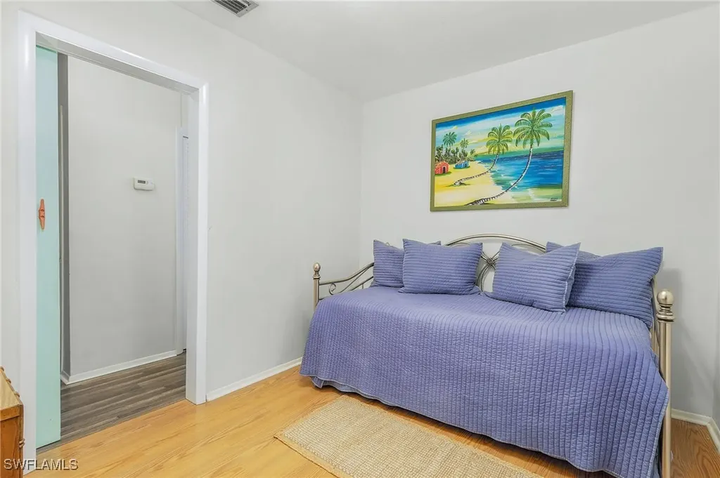 1281 10th Street N Naples FL 34102