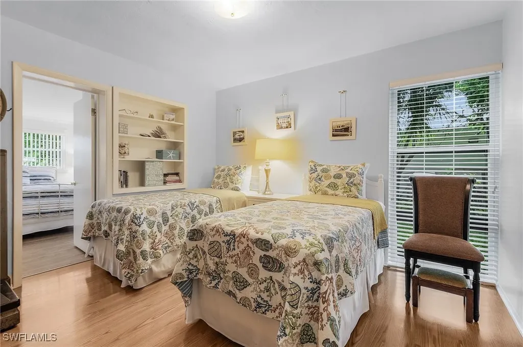 1281 10th Street N Naples FL 34102