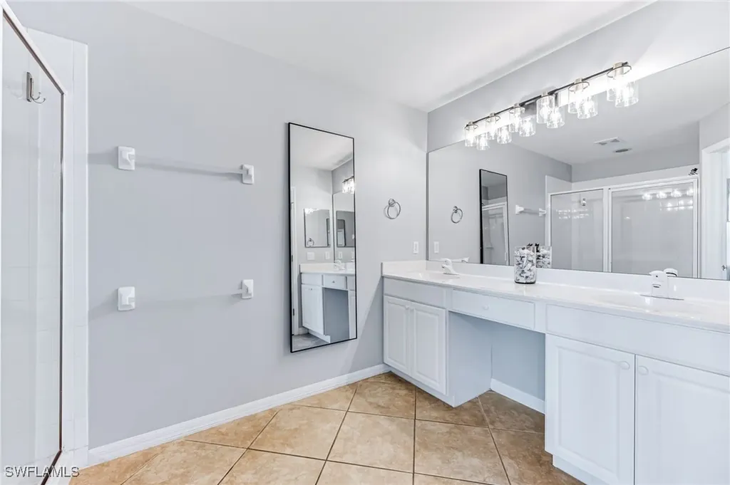 960 Hampton Circle Naples FL 34105