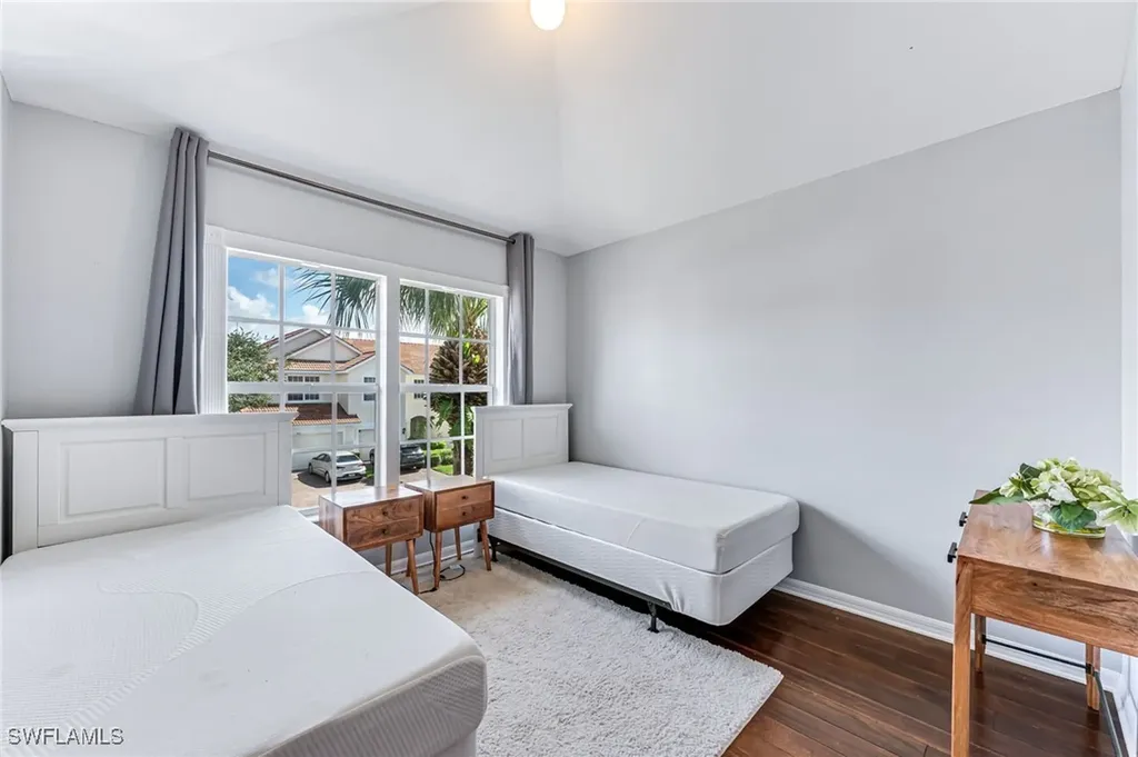 960 Hampton Circle Naples FL 34105