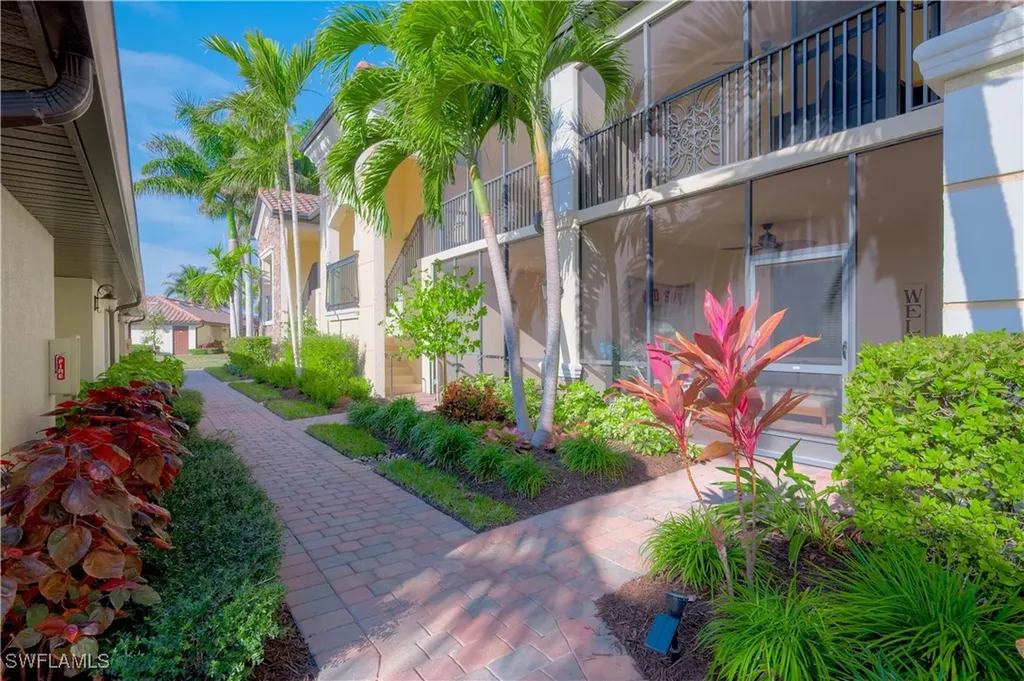 9521 Avellino Way Naples FL 34113