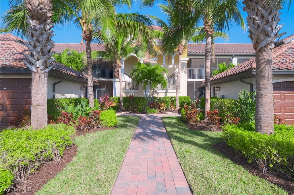 9521 Avellino Way Naples FL 34113