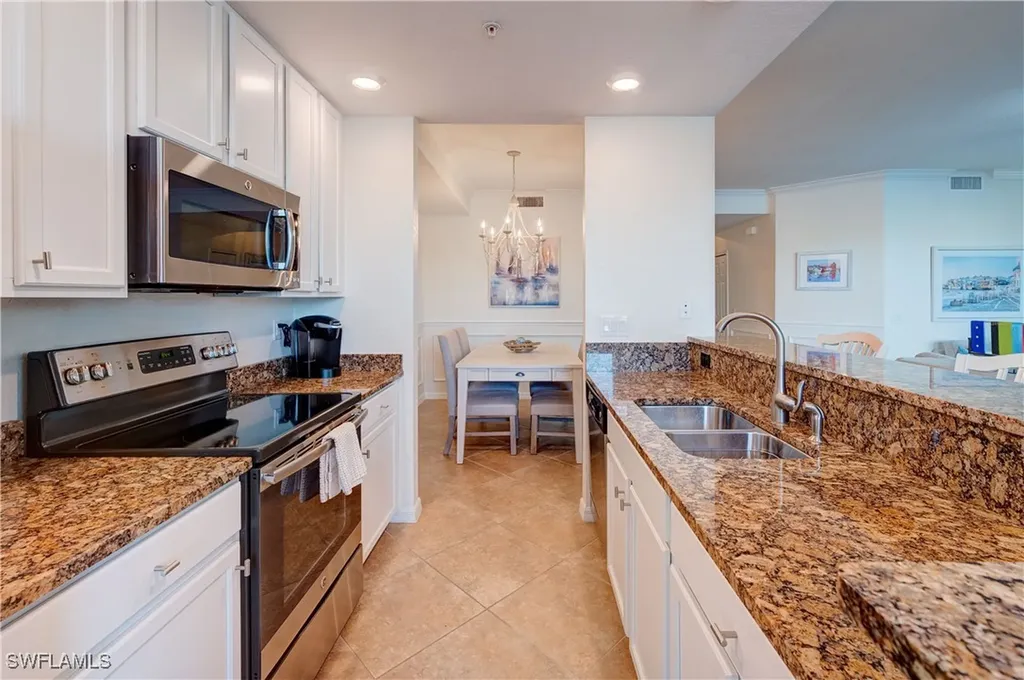 9521 Avellino Way Naples FL 34113