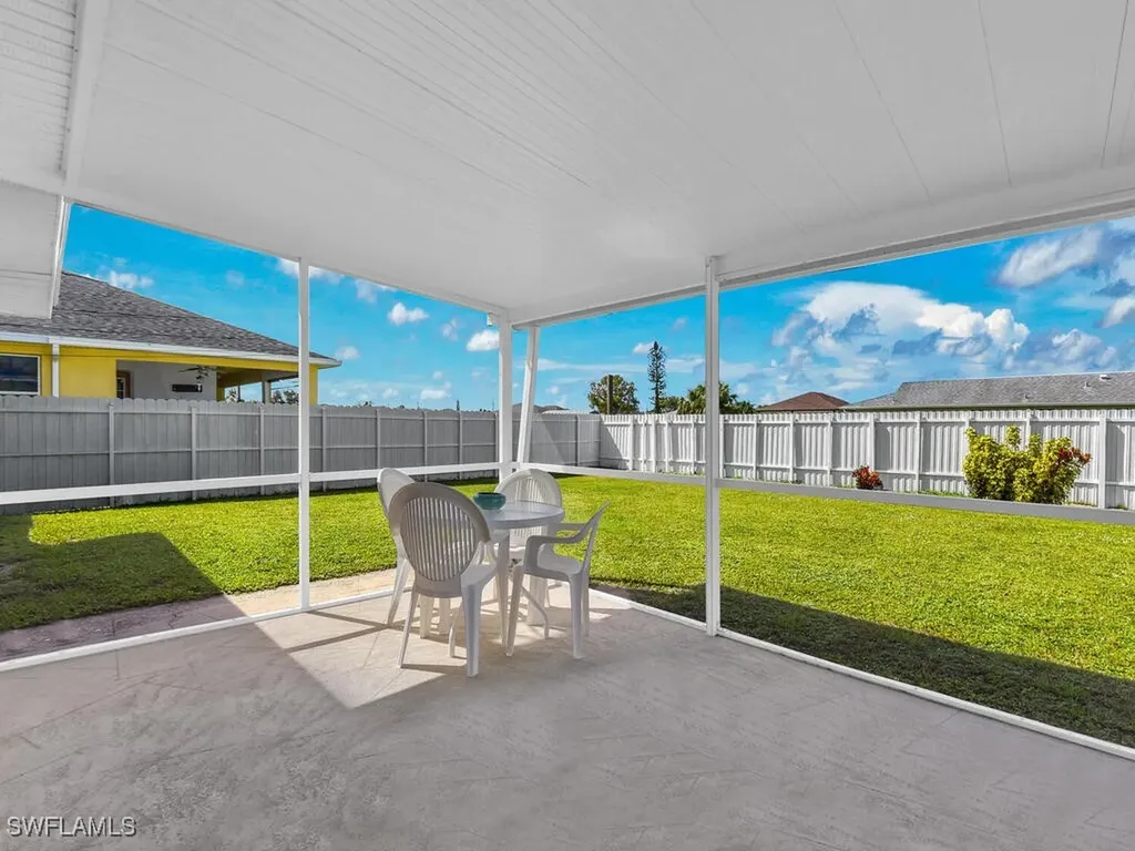 2214 NE 24th Avenue Cape Coral FL 33909